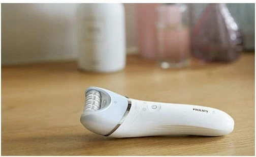 Philips BRE605/00 Satinelle Advanced Epilierer Weiß/blau 5 Philips BRE605/00 Satinelle Advanced Epilierer Weiß/blau – Bild 3