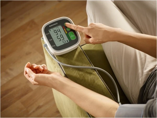 Soehnle Systo Monitor 300 Oberarm-Blutdruckmessgerät Weiß 5 Soehnle Systo Monitor 300 Oberarm-Blutdruckmessgerät Weiß – Bild 3